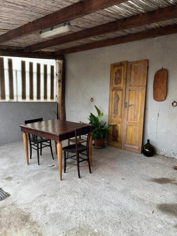 Gasthaus Graziosa Stanza Campidanese Su Segundu Oristano Exterior foto