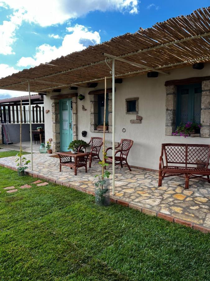 Gasthaus Graziosa Stanza Campidanese Su Segundu Oristano Exterior foto